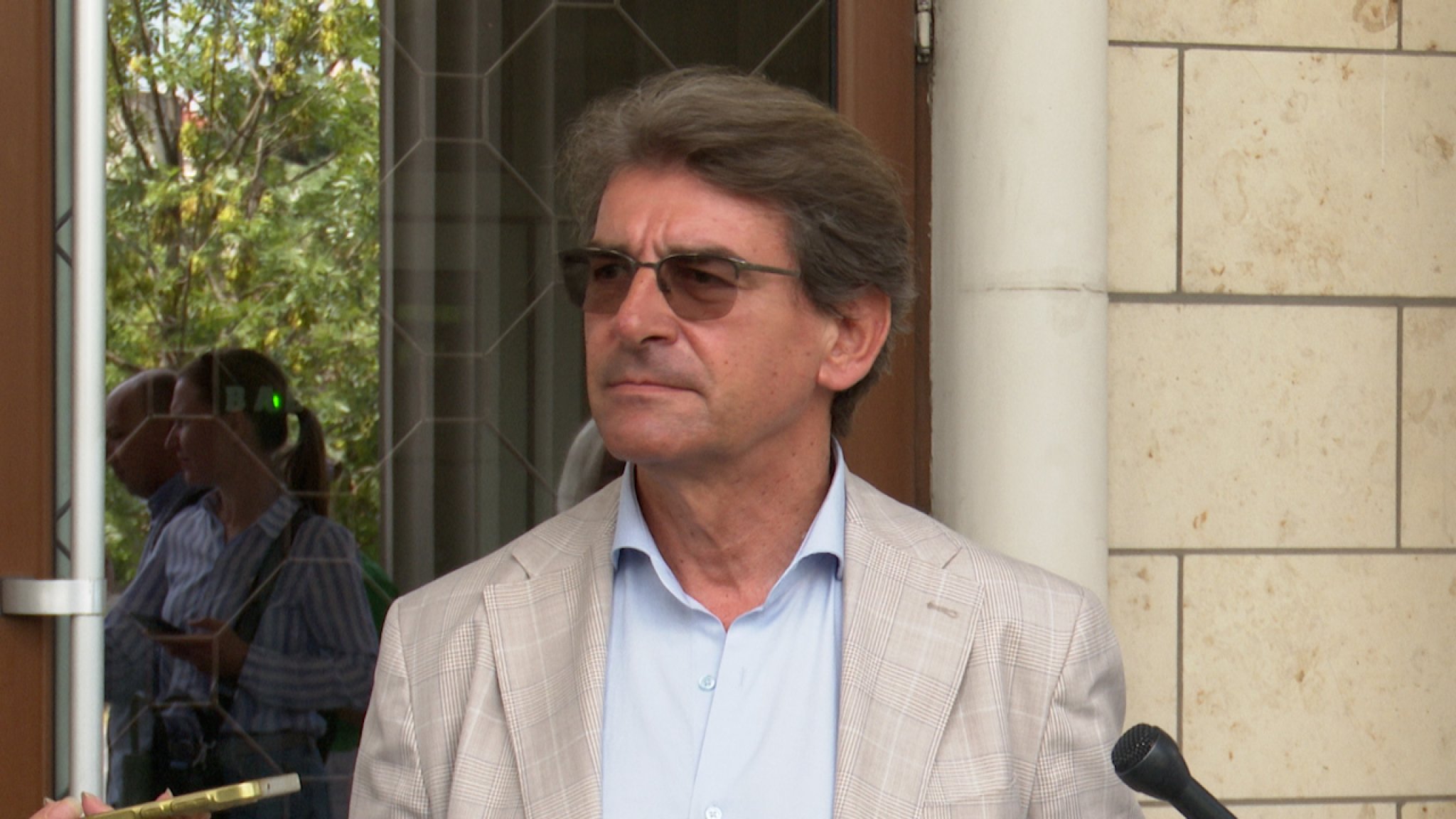 TUFEGDZIK-KAMBOVSKI.03_32_57_26.Still004