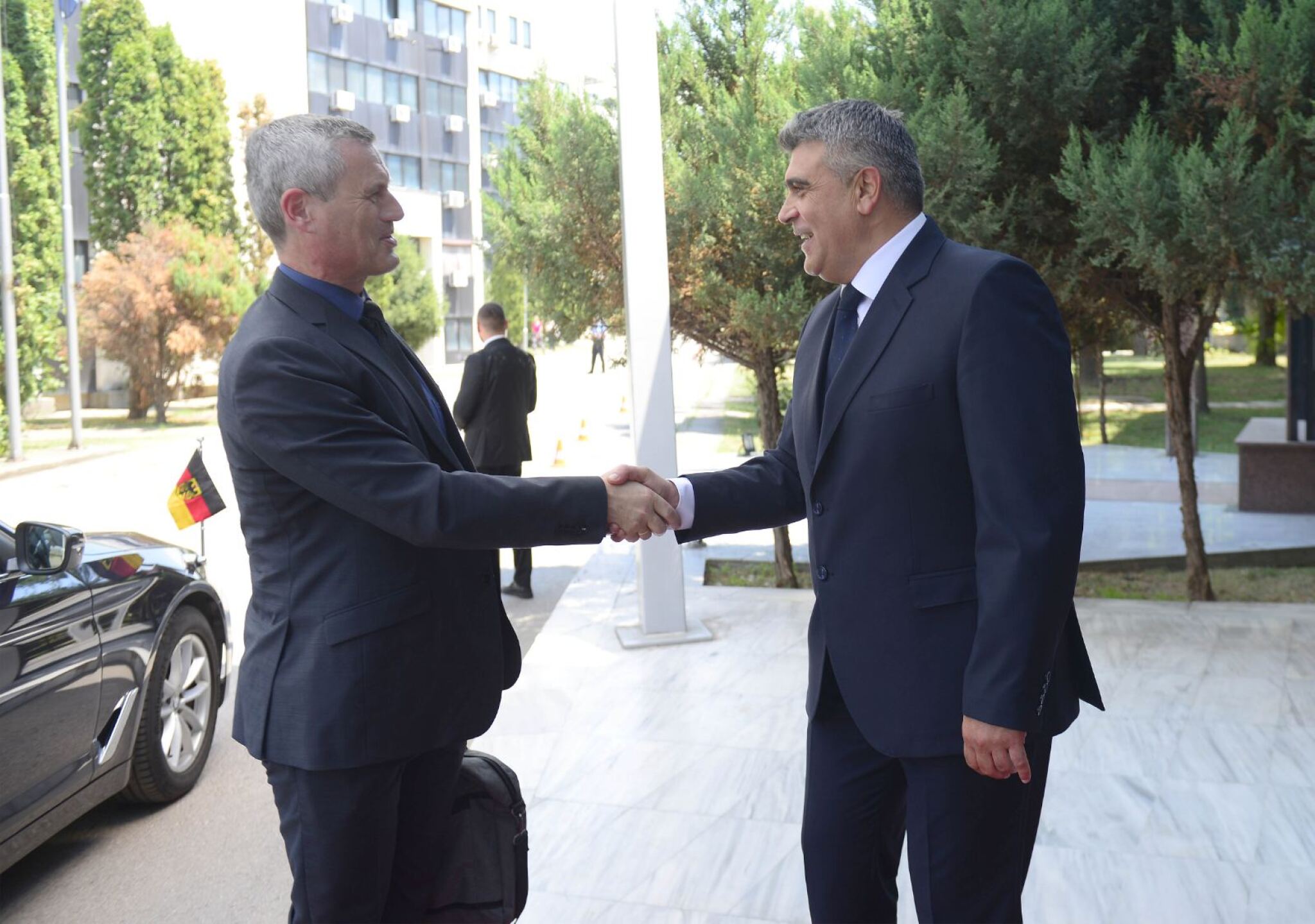 IMG-bbd4c0a907cd119739ba2a414025f52a-V