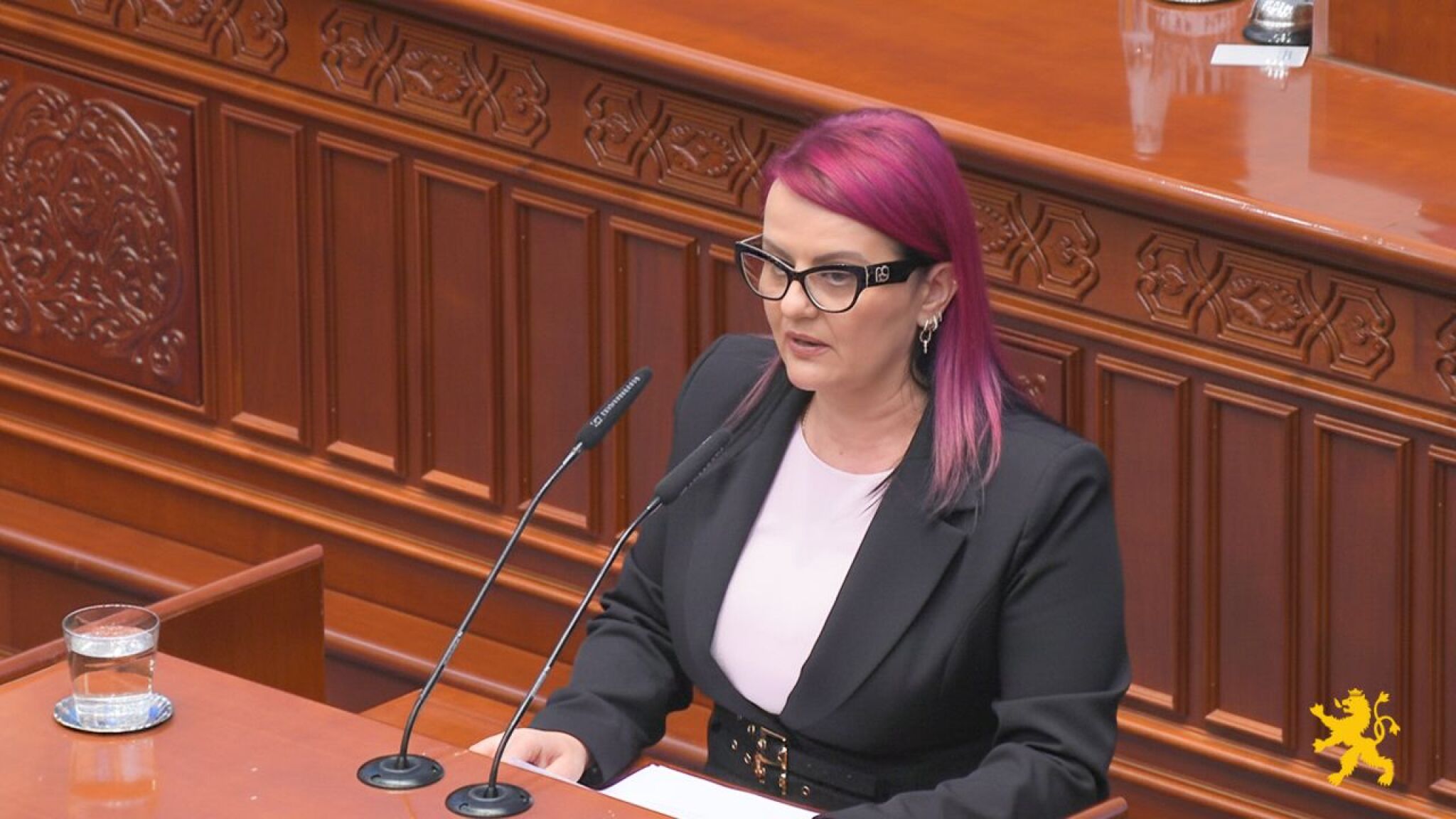 media-libraryeftbkkuglk631994Efv