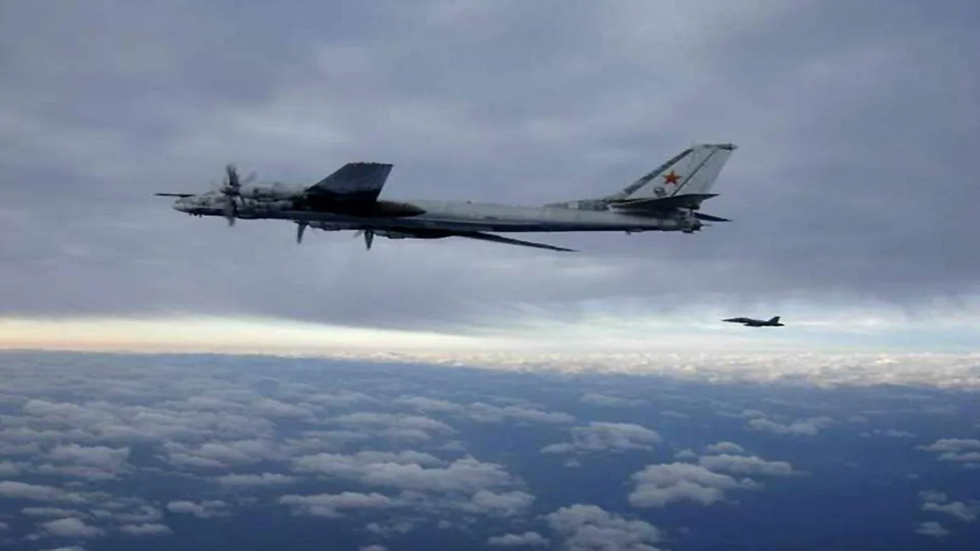 Американски ловци пресретнале 6 руски бомбардери близу Алјаска