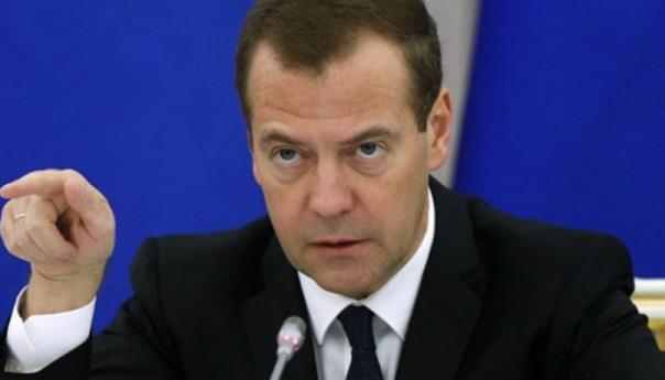 Медведев: Зеленски може да заврши како Хитлер