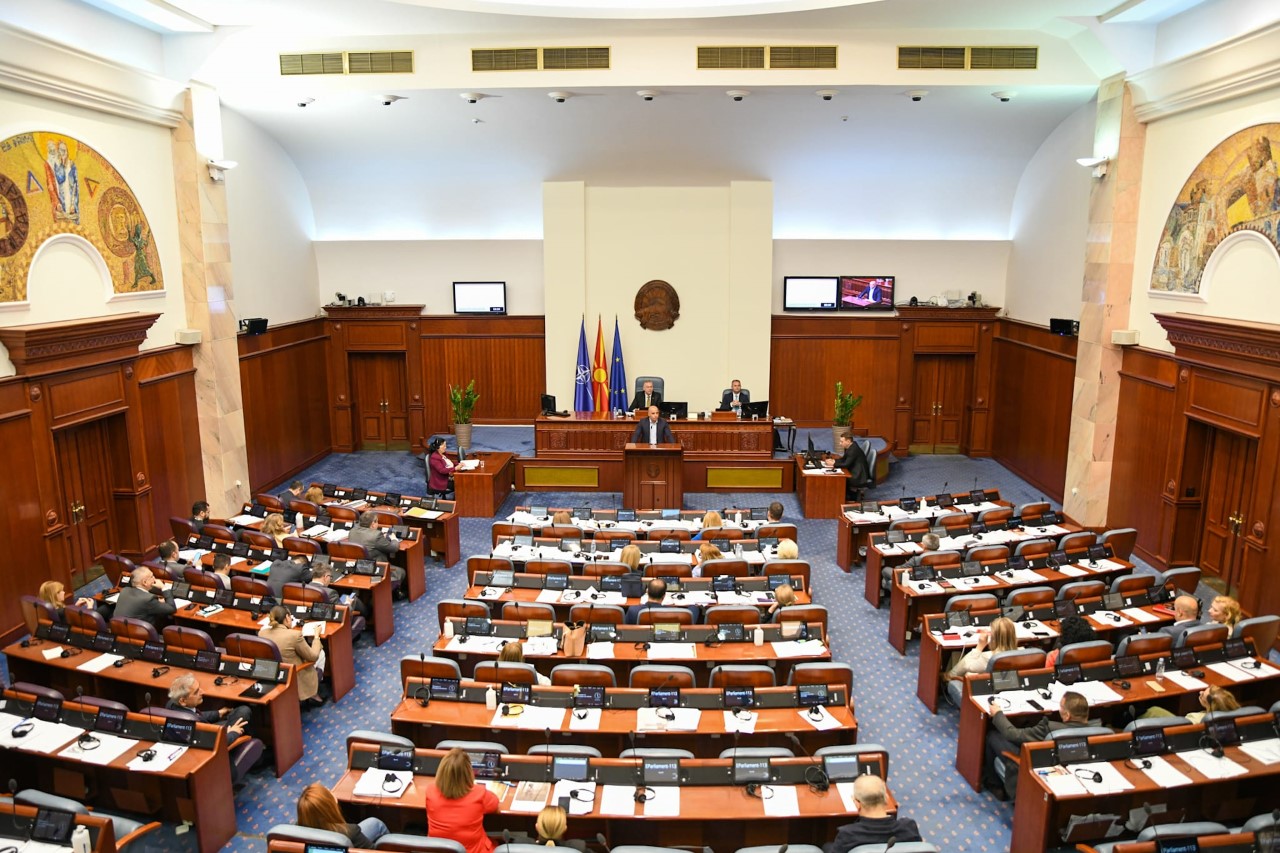 ВМРО-ДПМНЕ: СДС и ДУИ до Собранието доставиле 3 закони под европско знаменце, сите се удар за народот