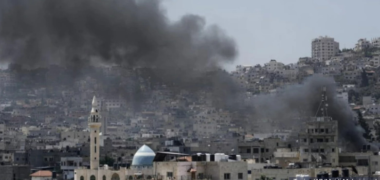 Осуммина Палестинци загинаа во бегалскиот камп Џенин, извршен воздушен удар