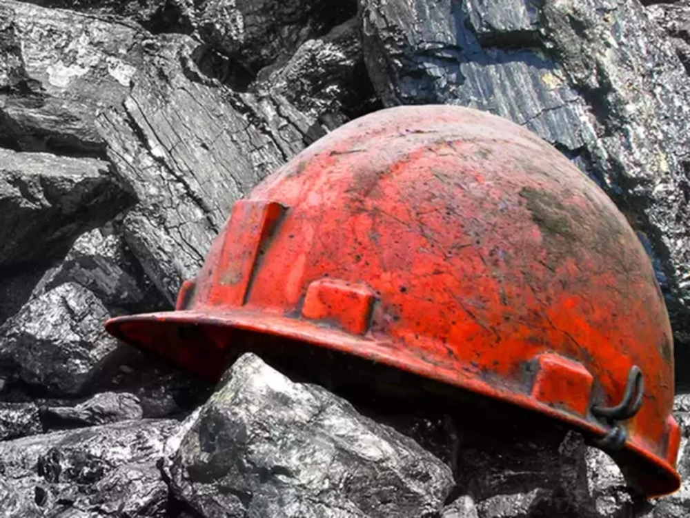 По земјотрес, еден загинат и петмина повредени во рудник за јаглен во Полска