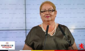 (Видео) Јаневска: Потребна е брза и одлучна акција за укинување на пропаднатата реформа во образованието