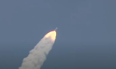 (Видео) По слетувањето на Месечината, Индија лансираше ракета за проучување на Сонцето