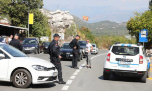 Државјанин на Србија уапсен во Црна Гора за наводно воено злосторство во Косово