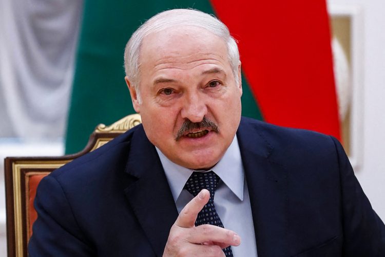 Лукашенко: Белорусија не им се заканува на соседите со нуклеарно оружје или со „Вагнер“