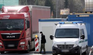 Салвини со осуда кон Австрија за блокирање на патот на италијанските превозници преку австриска територија