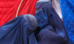 Спасена жена во Кабул: 25 години била затворена и мачена во темна соба