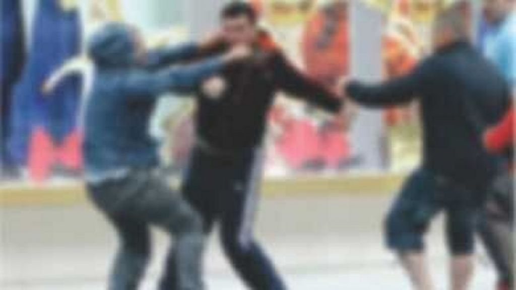 Тепачка во тетовско основно училиште, малолетник нападнат од тројца соученици