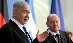 Шолц се сретна со Нетанјаху, повика на компромис за израелските судски реформи