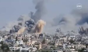 (Видео) Масовно бомбардирање на Газа