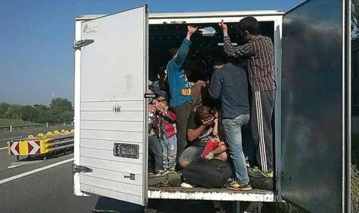 Приведен криумчар на мигранти, пронајдени девет лица од Сирија