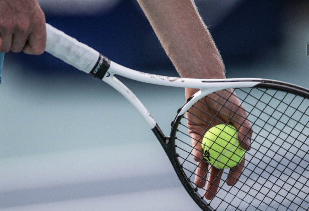 Седум тенисери суспендирани поради местење натпревари