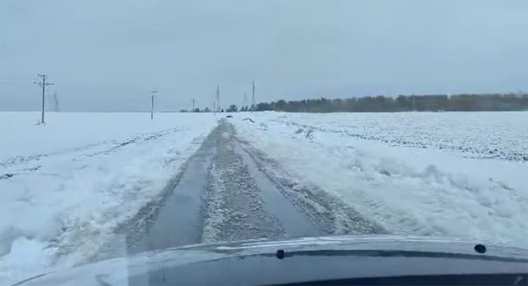 (Фото/Видео) Силно невреме во Романија и Бугарија, двајца загинати во Варна и Софија