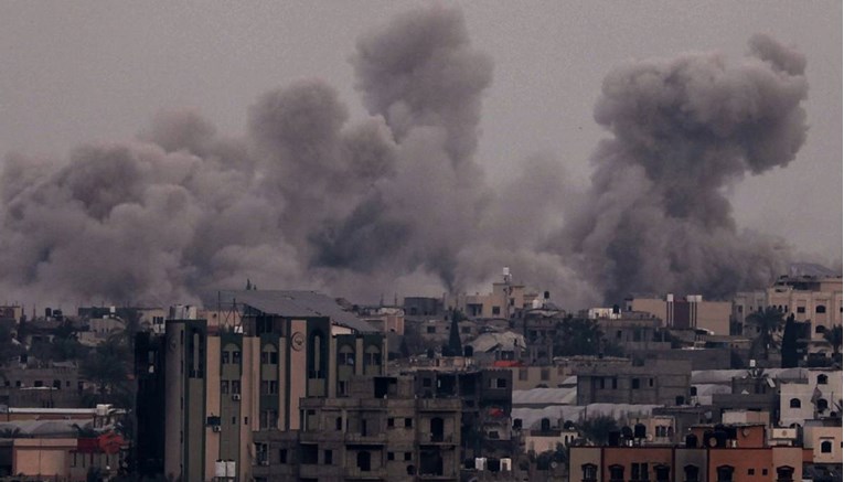 Министерство за Хамас: Израел погоди неколку згради, при што загинаа најмалку 110 луѓе