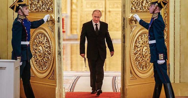 Поранешен шведски премиер: Путин сонува за царство, сака да ги проголта Украина и Белорусија