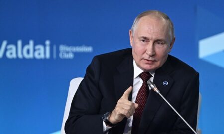 Путин: Западот никогаш нема да успее да ја ослаби и уништи Русија