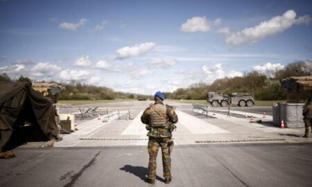 Тис: Доколку избие војна во Европа, ќе се браниме со камења